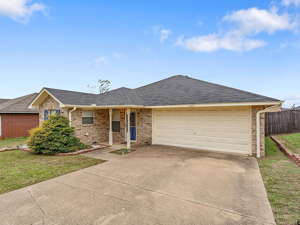 1st image of 1108 Woodlands Park Dr