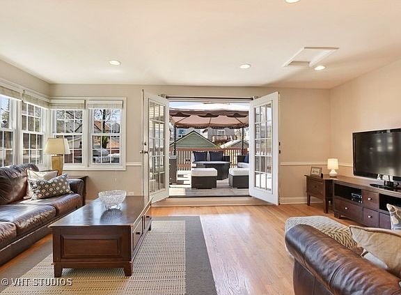 3rd image of 2830 N Campbell Ave