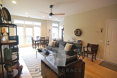 1st image of 921 N Hermitage Ave APT 2
