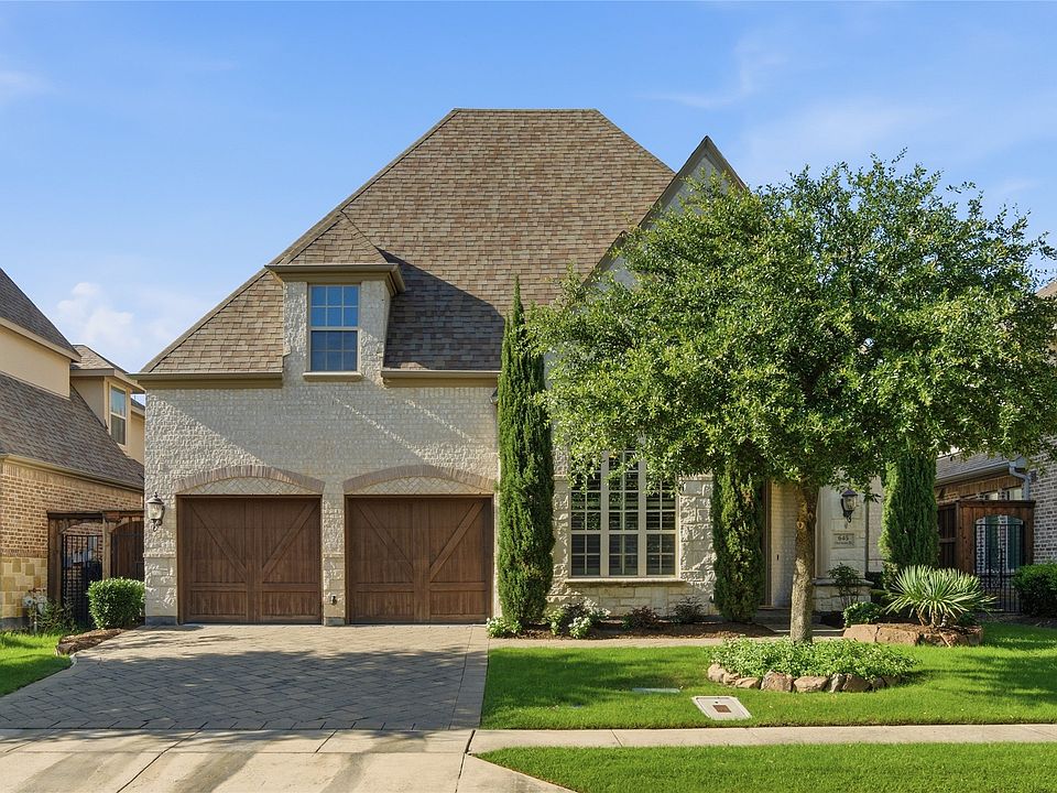 1st image of 645 Clearwater Dr