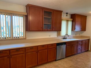 1542 W Orangeburg Ave, Modesto, CA 95350