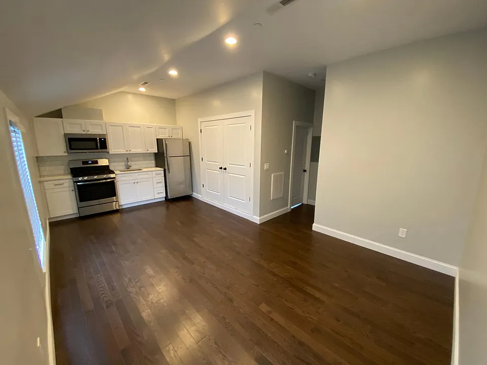 80 Hilltop Ave #301