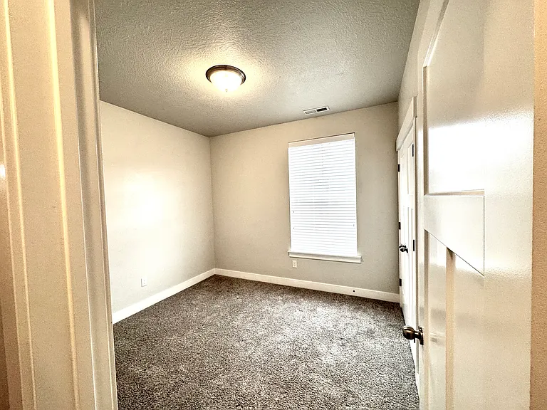 14514 S Ronan Ln #302 — Photo 10