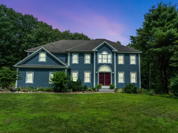 18 Lower Falls Road, Falmouth, ME 04105