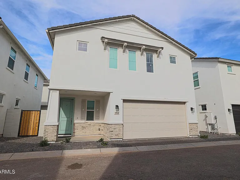 5514 S Dillon Cir — Photo 4