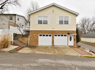 620 N 8th St, Saint Charles, MO 63301