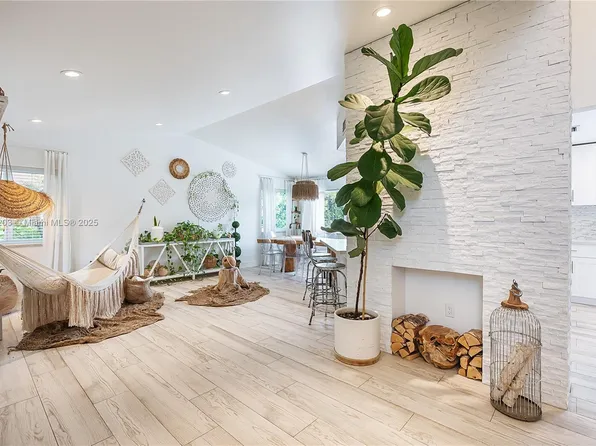 17974 SW 137th Pl, Miami, FL 33177