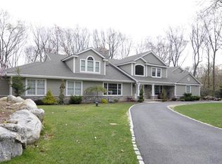 649 Dakota Trl, Franklin Lakes, NJ 07417