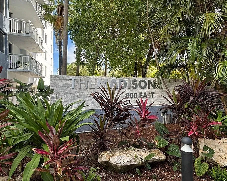 800 N Miami Ave #E-605