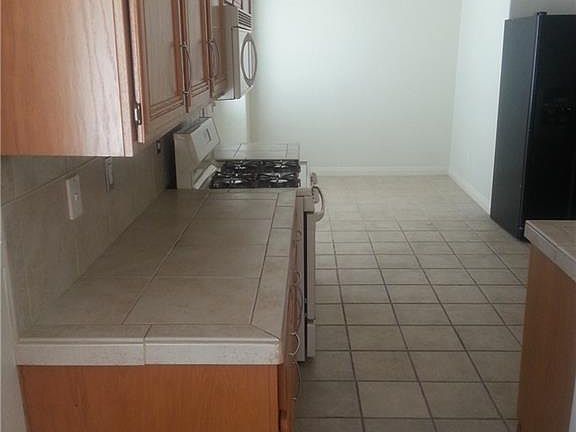 2nd image of 3171 Castle Canyon Ave