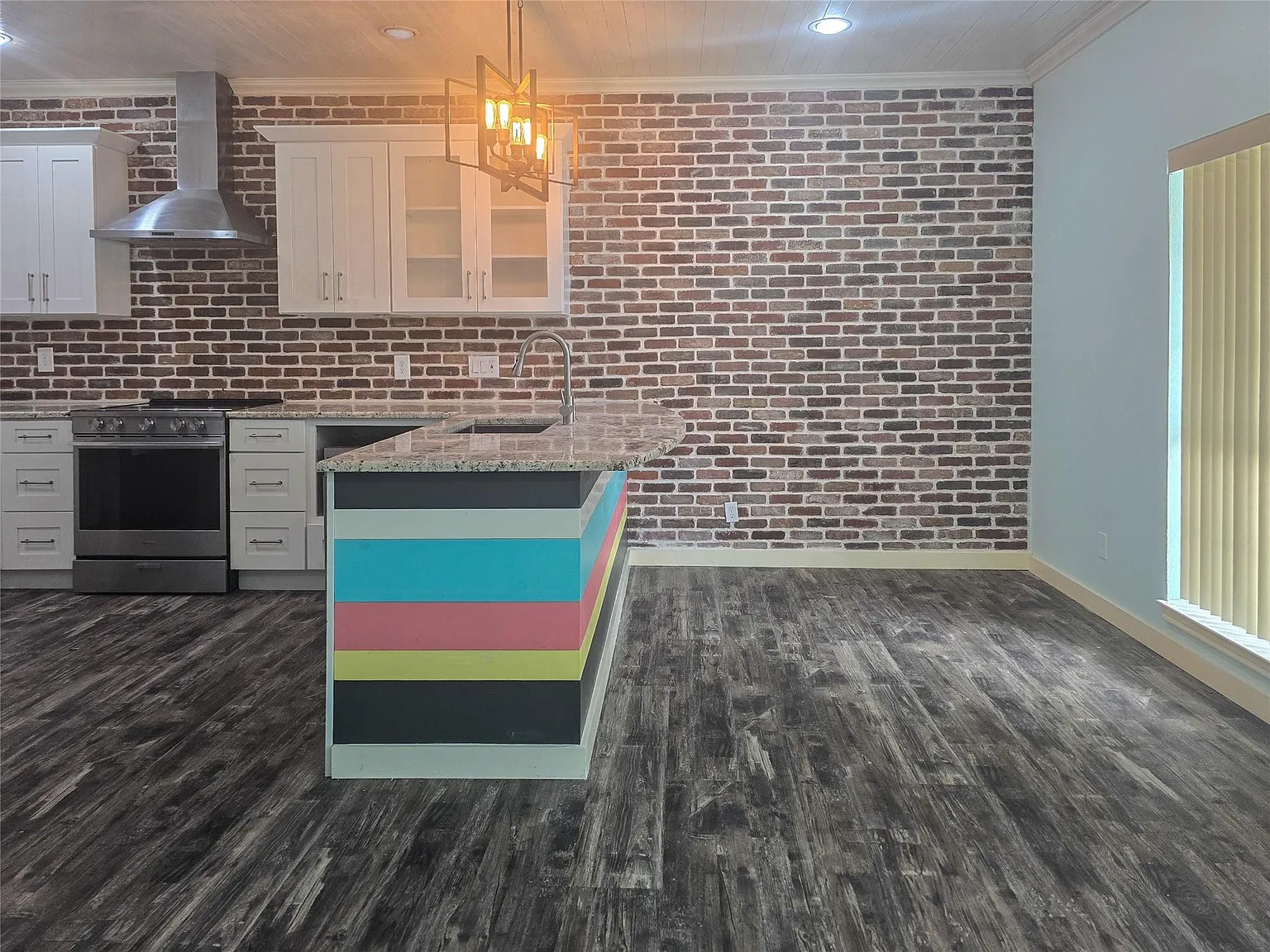 2 bed, 2.5 bath, 1178 sqft, $1,600 — Photo 2