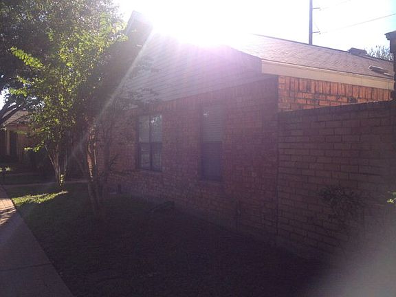 4th image of 3620 Gumwood Ave