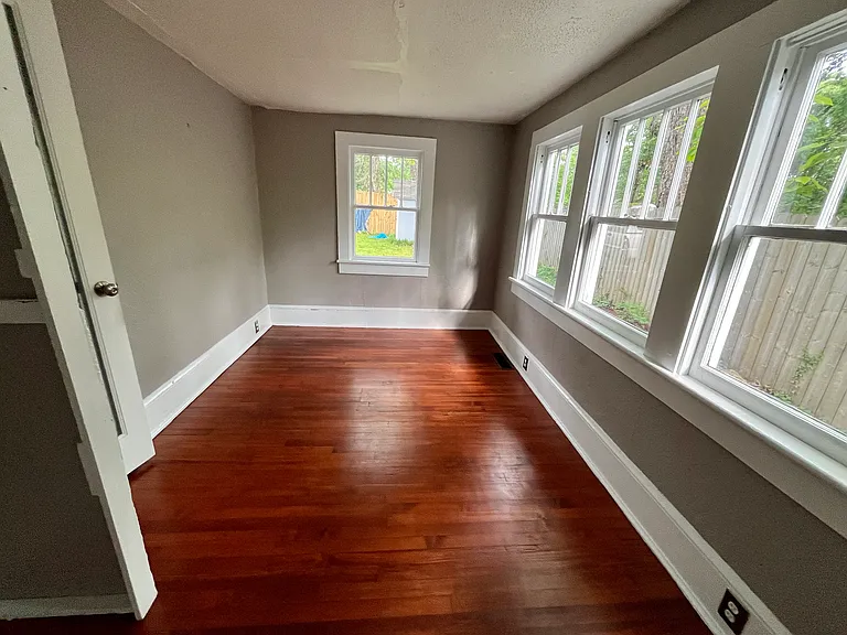 21 Oakley Pl — Photo 10