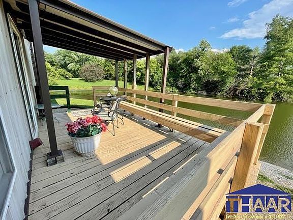 3rd image of 1028 E Private Road 1200 N