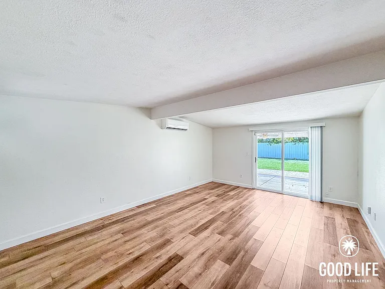 4459 Limerick Way — Photo 4