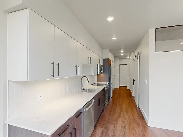 Capitol Hilltop Apartments — Photo 54