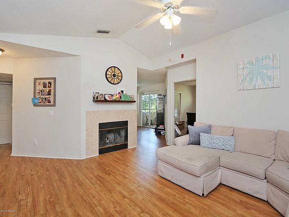 3rd image of 1701 The Greens Way APT 711