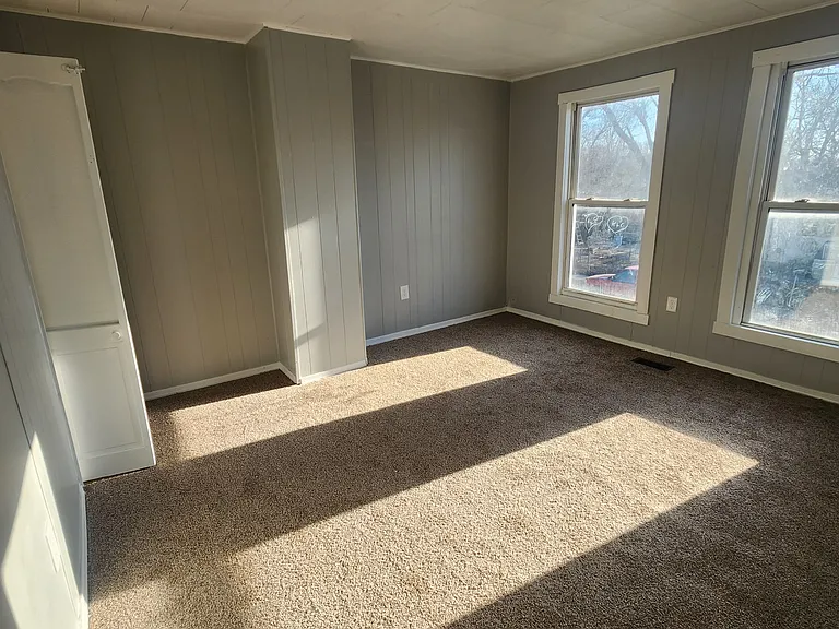 721 E High St #104 — Photo 6