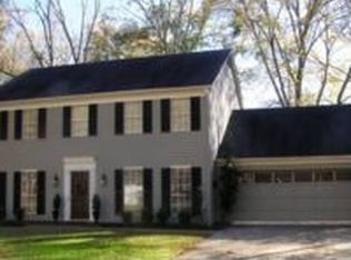 1135 Briarwood Dr, Jackson, MS 39211