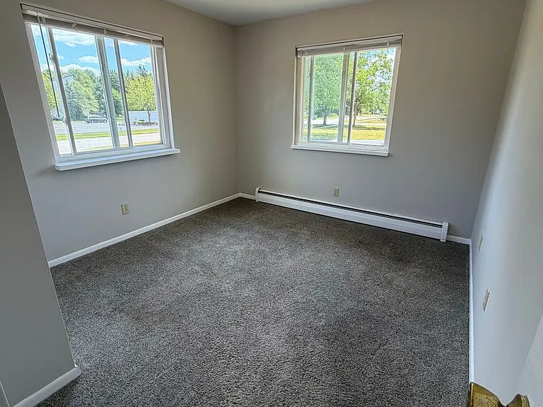 6438-6692 Martinie Dr — Photo 4