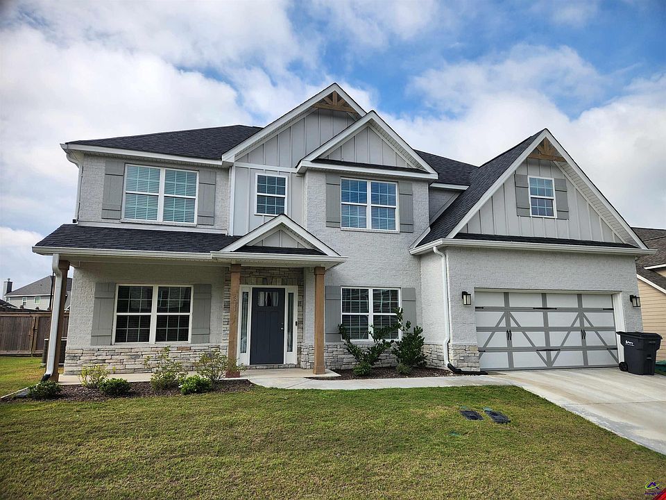 1st image of 311 Shoshone Cir