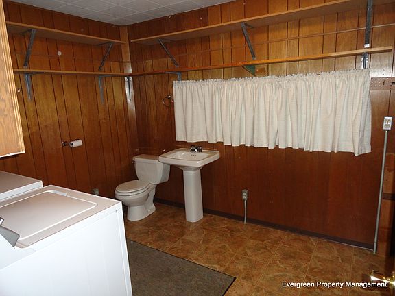 Laundry/Storage Room