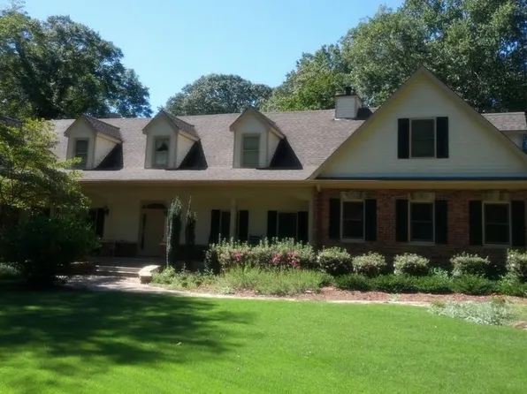 299 Saint Marys Ln, Marietta, GA 30064