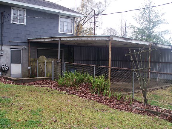 2nd image of 502 Avenue F