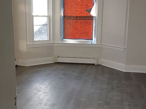 3rd image of 285 N 6th St APT 1