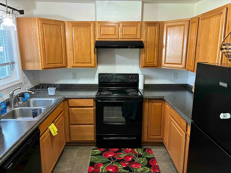6521 E 9th Ave #3 — Photo 9