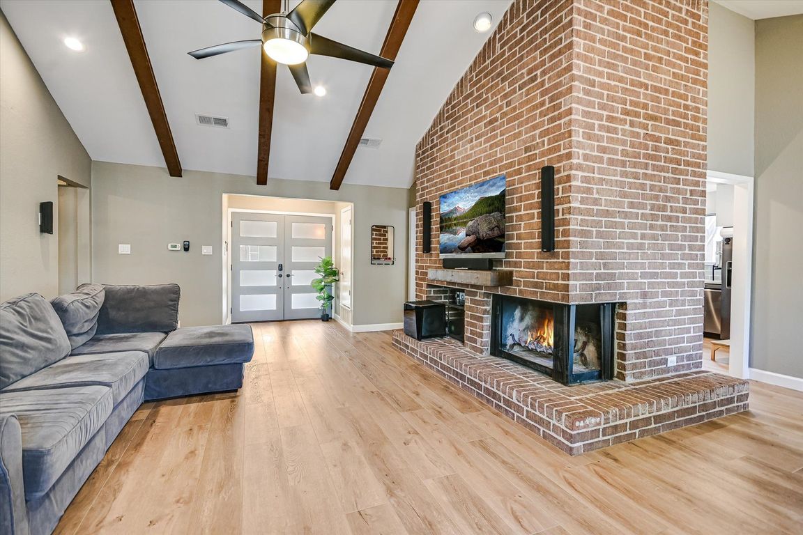 next background image