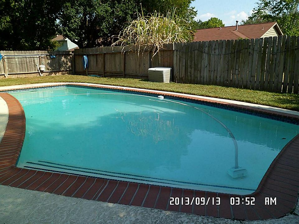 1st image of 15243 Ensenada Dr