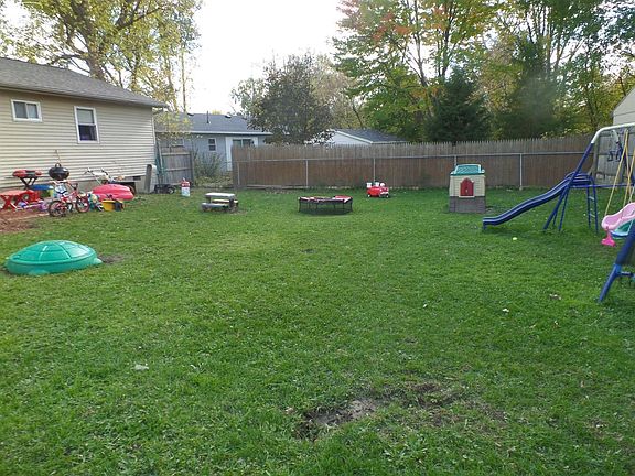 3rd image of 2148 Cherrywood Dr
