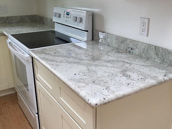 3rd image of 127 Carlton Ave APT 1