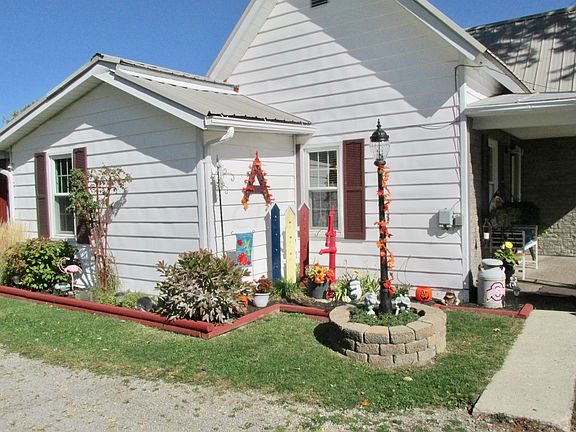2nd image of 137 N Stewart St