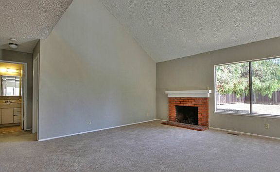 5th image of 1176 Tofts Dr
