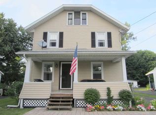 20 Magee Dr, Glenmont, NY 12077