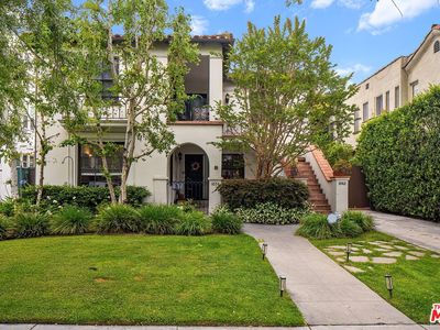 1042 Hi Point St, Los Angeles, CA, 90035
