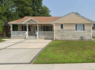 561 Kirkby Rd, Elmont, NY 11003