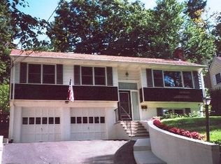 7 Woodlawn Rd, Sparta, NJ 07871