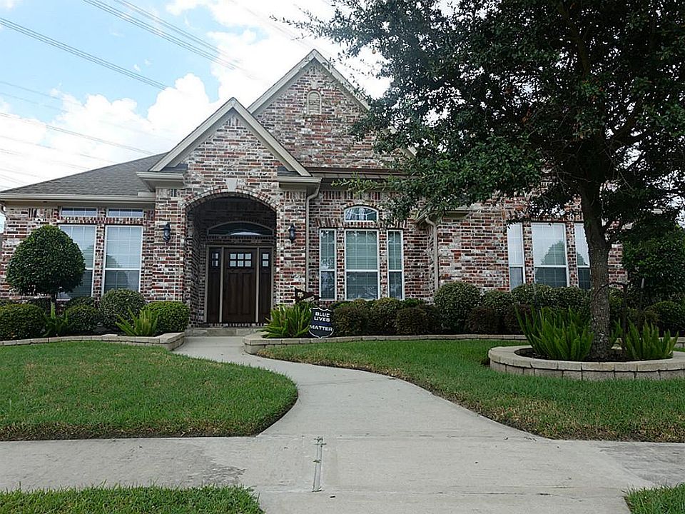 1st image of 2210 E Lonesome Dove Dr