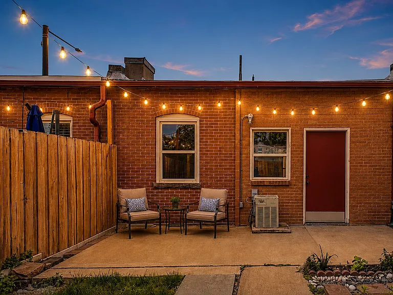 1630 W 38th Ave — Photo 11