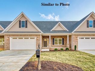 8472 Whistling Straits Dr, Radford, VA 24141