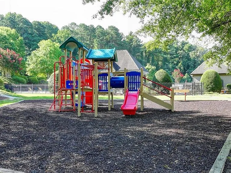 1640 Primrose Park Rd — Photo 32