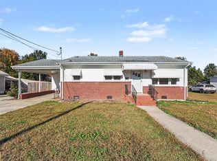 206 W Woodall St, Benson, NC 27504