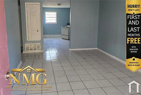 3380 Shady Oaks St #D — Photo 2