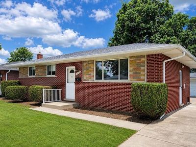 15435 Bainbridge St, Livonia, MI, 48154