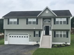 42 Fadeley Ave, Edinburg, VA 22824