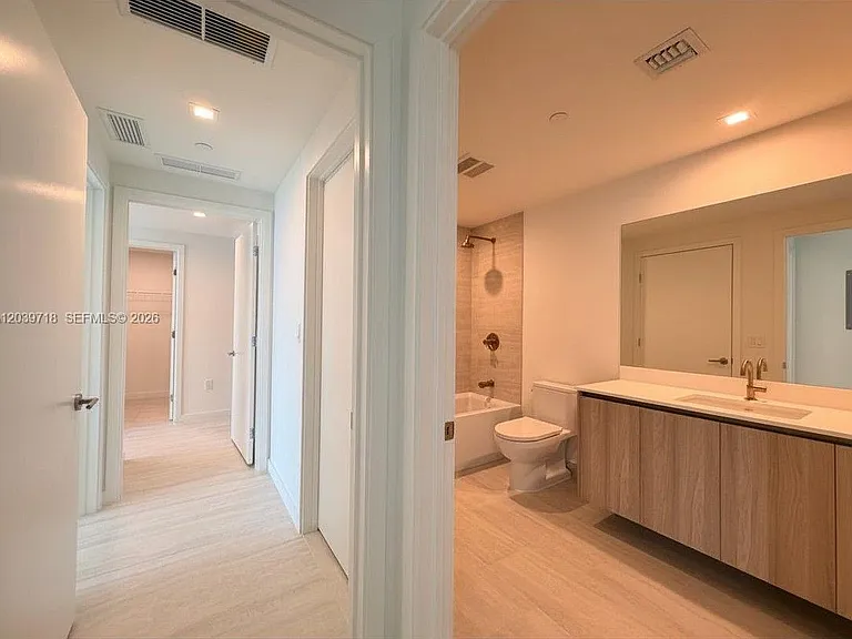 77 SE 5th St #1903 — Photo 14
