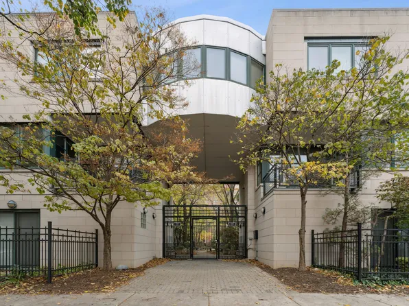 1716 E 54th St APT I, Chicago, IL 60615